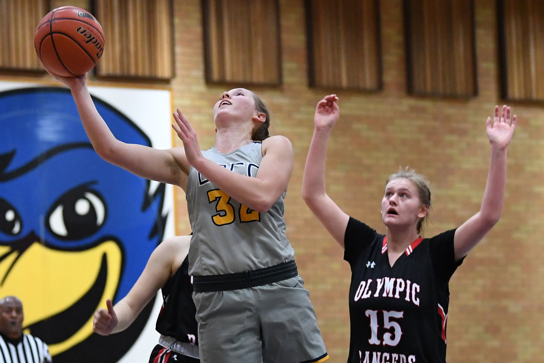 122019-dh-gallery107-spt-lbcc womens bb-leonn.JPG